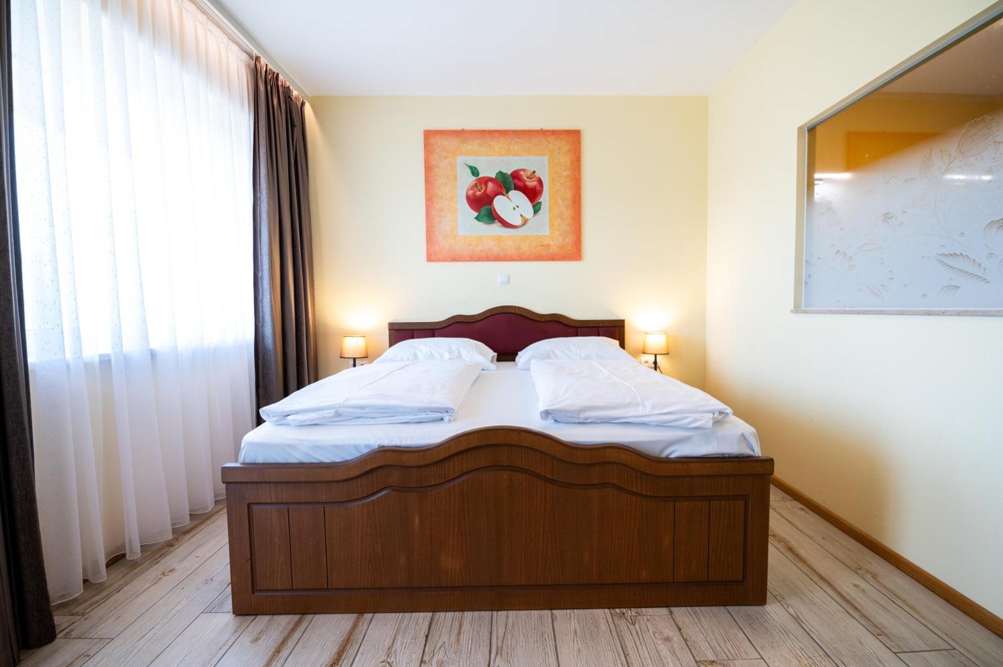Vulkan Residenz Hotel I Self Check-In Schwarzautal Exteriör bild